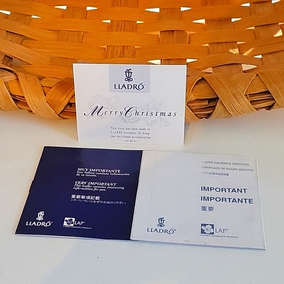 2002 LLADRO CHRISTMAS BALL - Picture 6 of 8